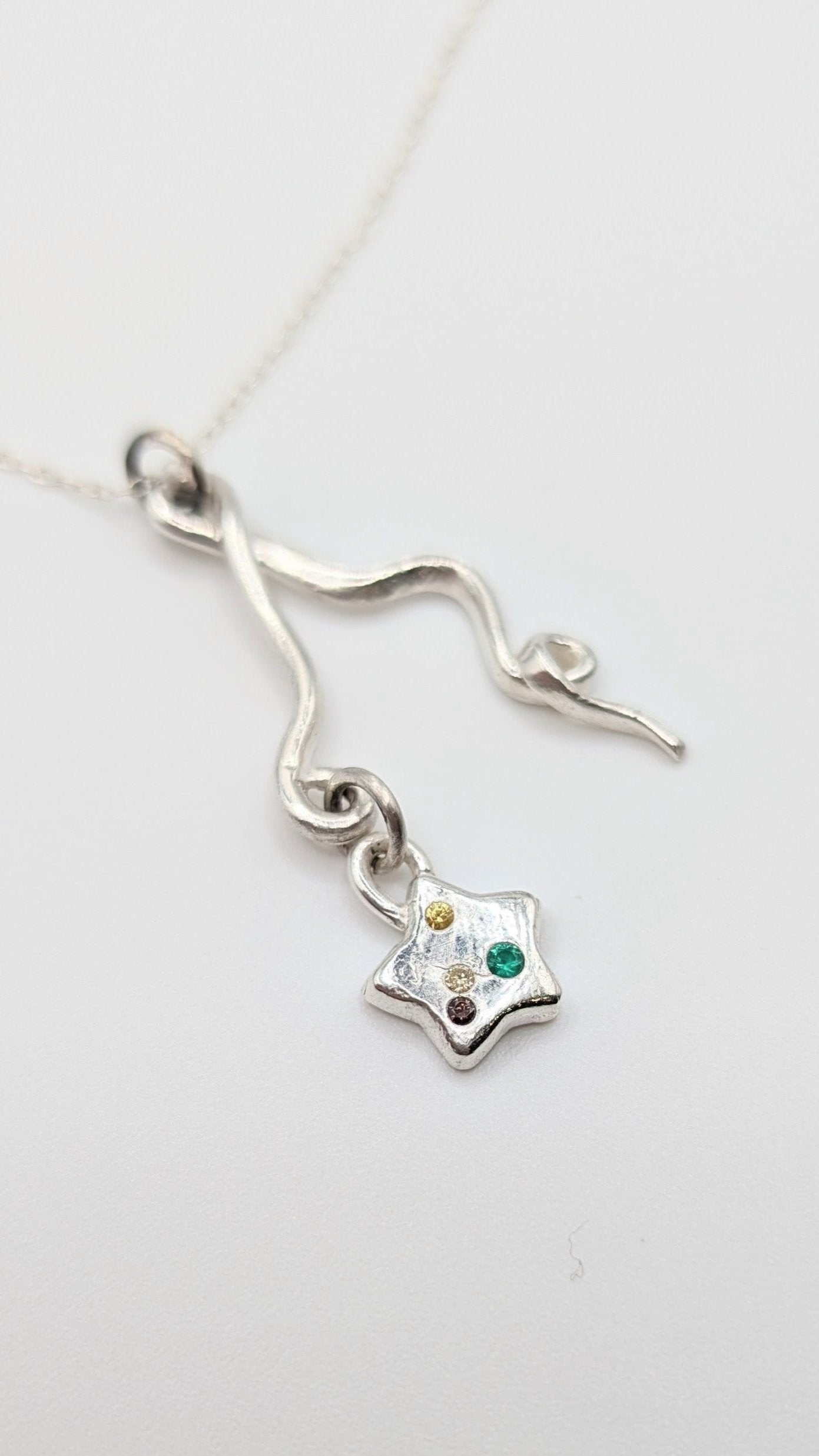 Shooting star necklace