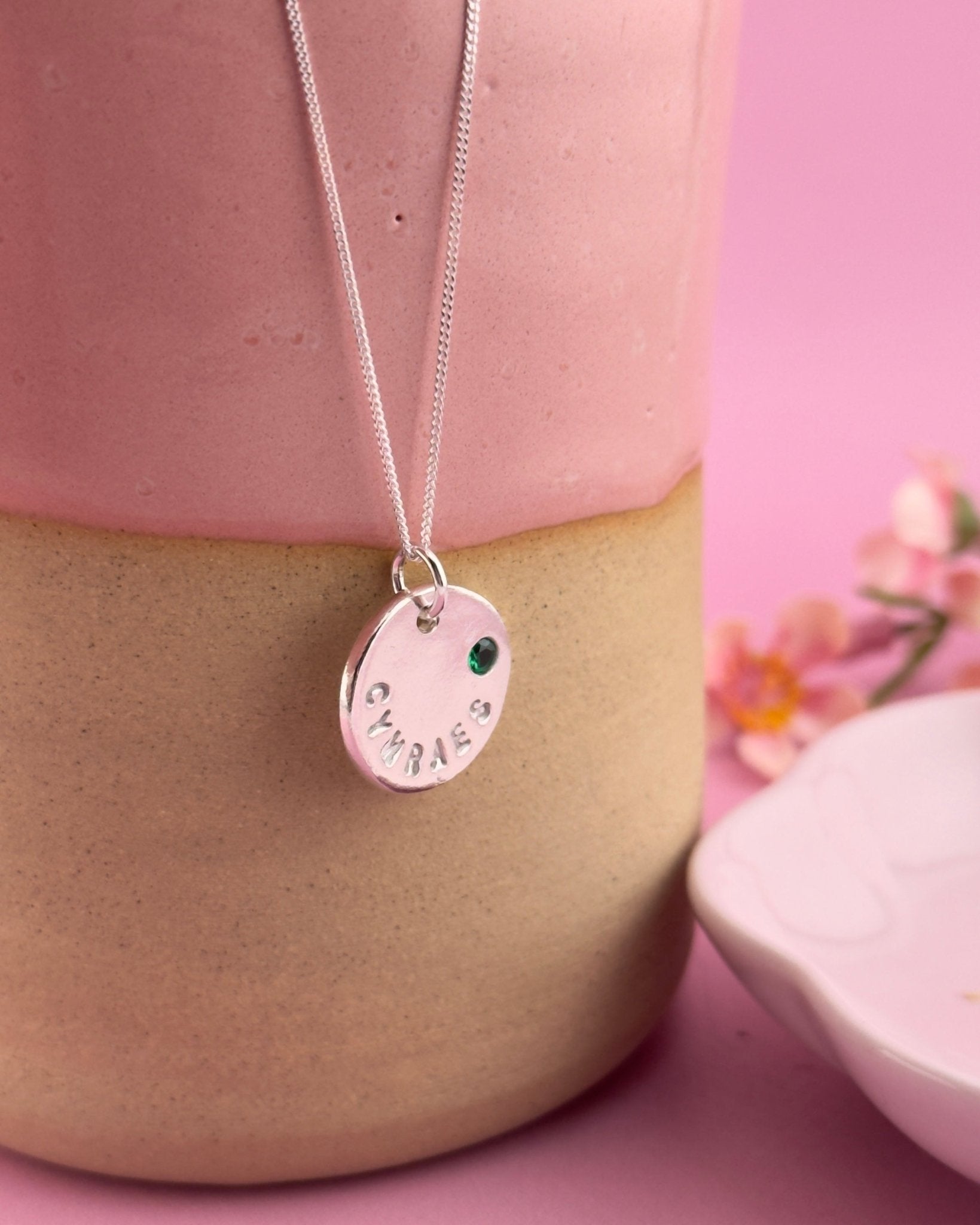 Personalised Curved Text Pendant - Solid Fine Silver - Arianwen Jewellery