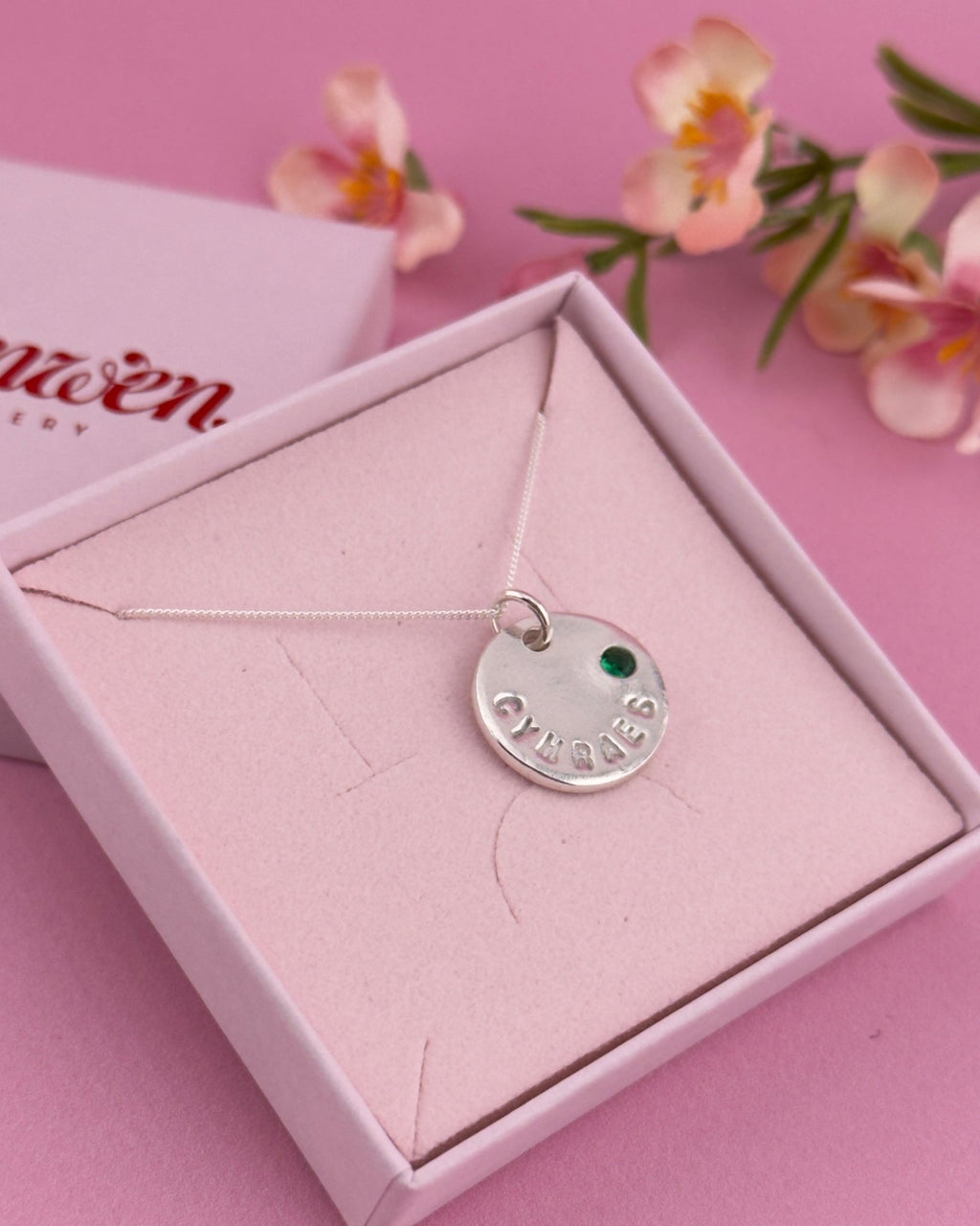 Personalised Curved Text Pendant - Solid Fine Silver - Arianwen Jewellery